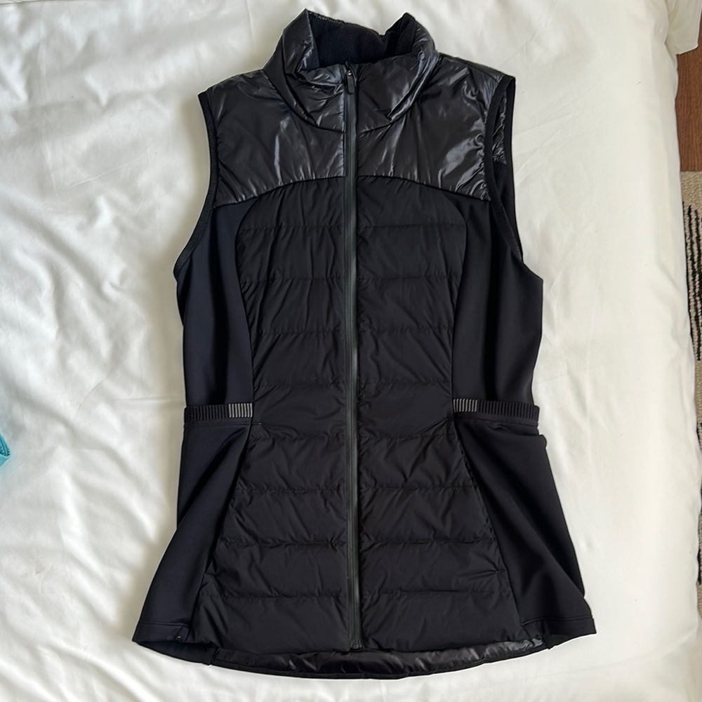 Lululemon Down For It All Vest – Size (8) – Black